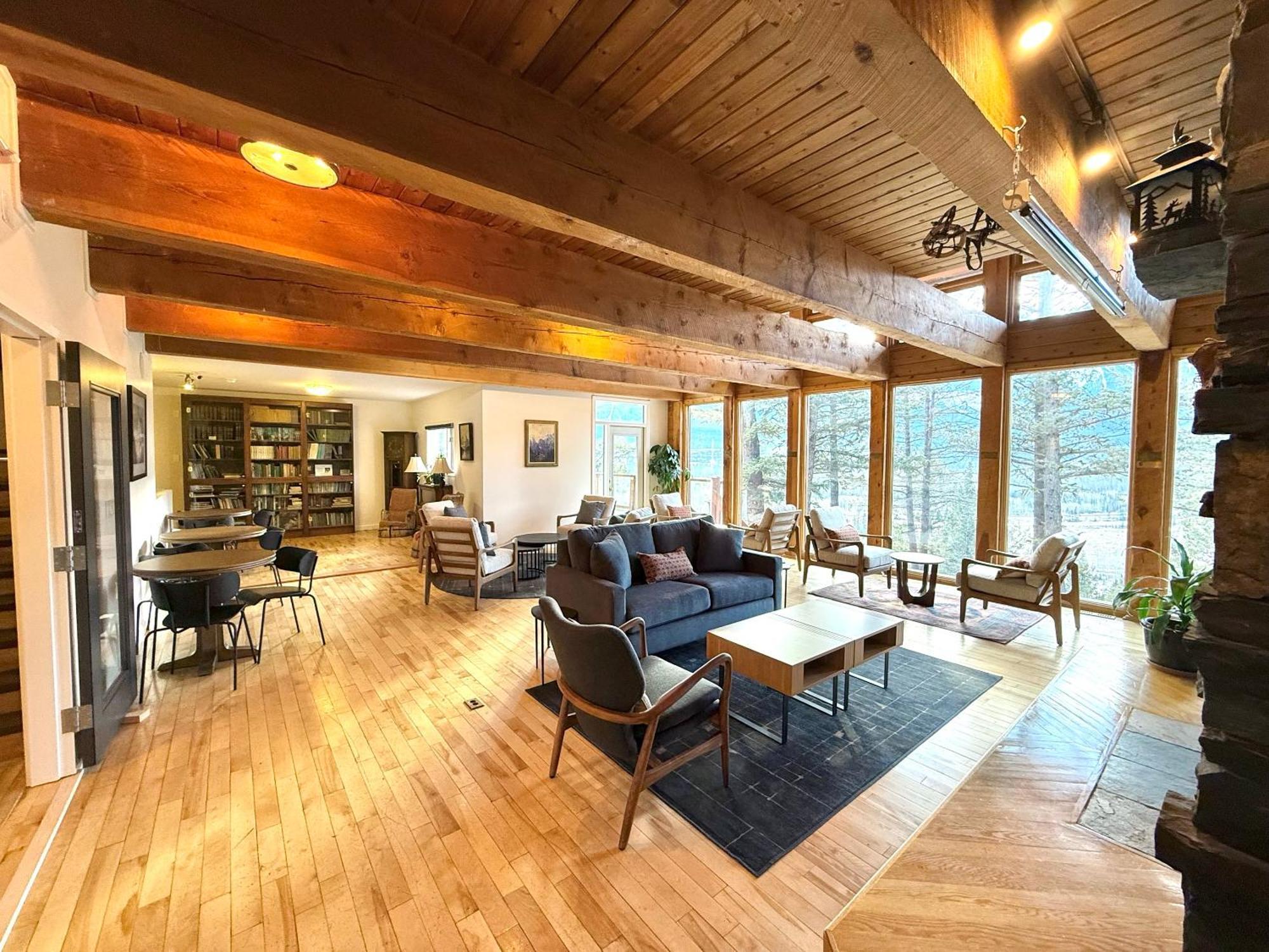 Canmore Alpine Hostel - Alpine Club Of Canada Zewnętrze zdjęcie